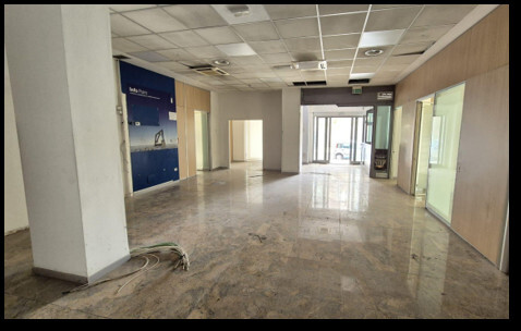 Negozio uso commerciale affitto a Caivano