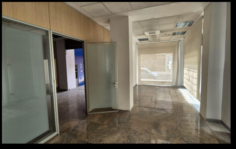 Negozio uso commerciale affitto a Caivano