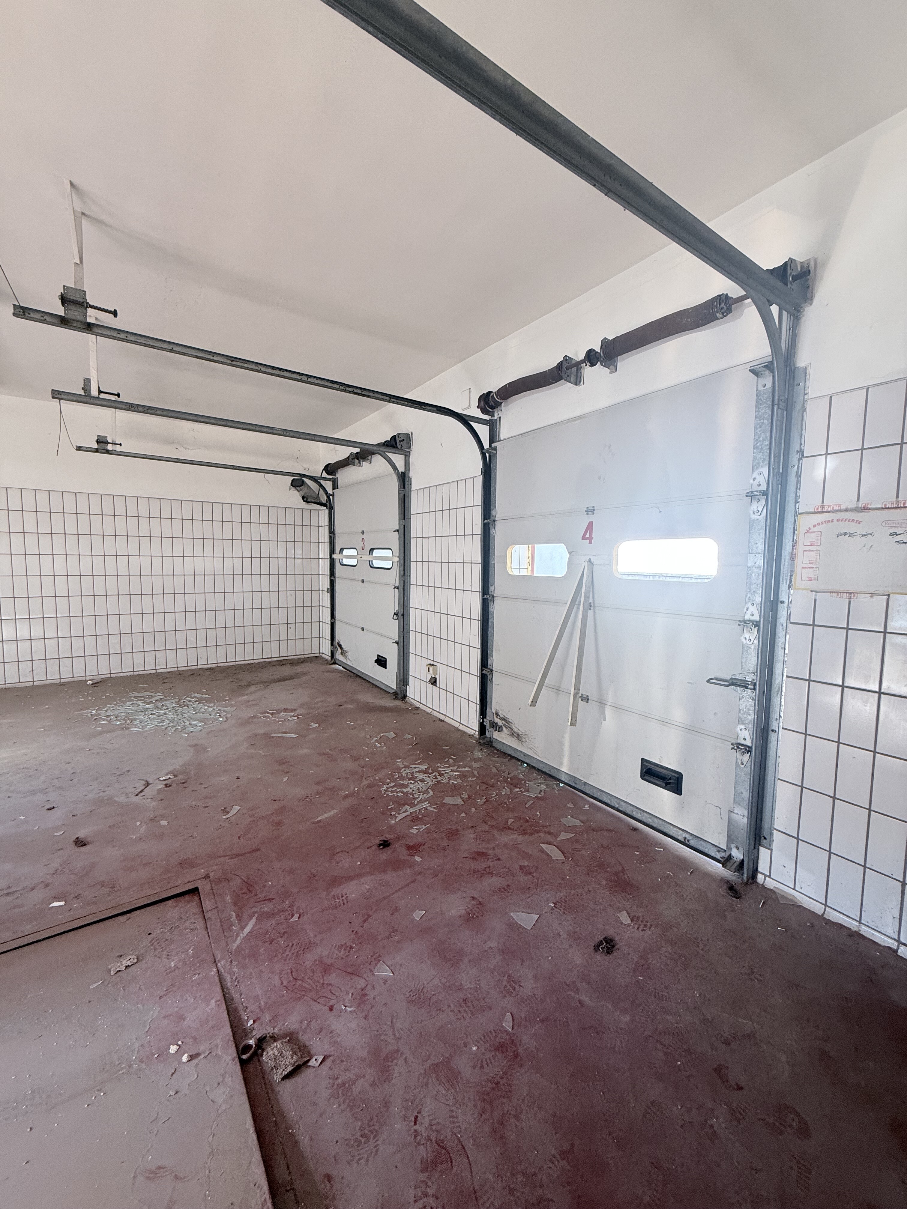 Complesso uso industriale vendita a Bari