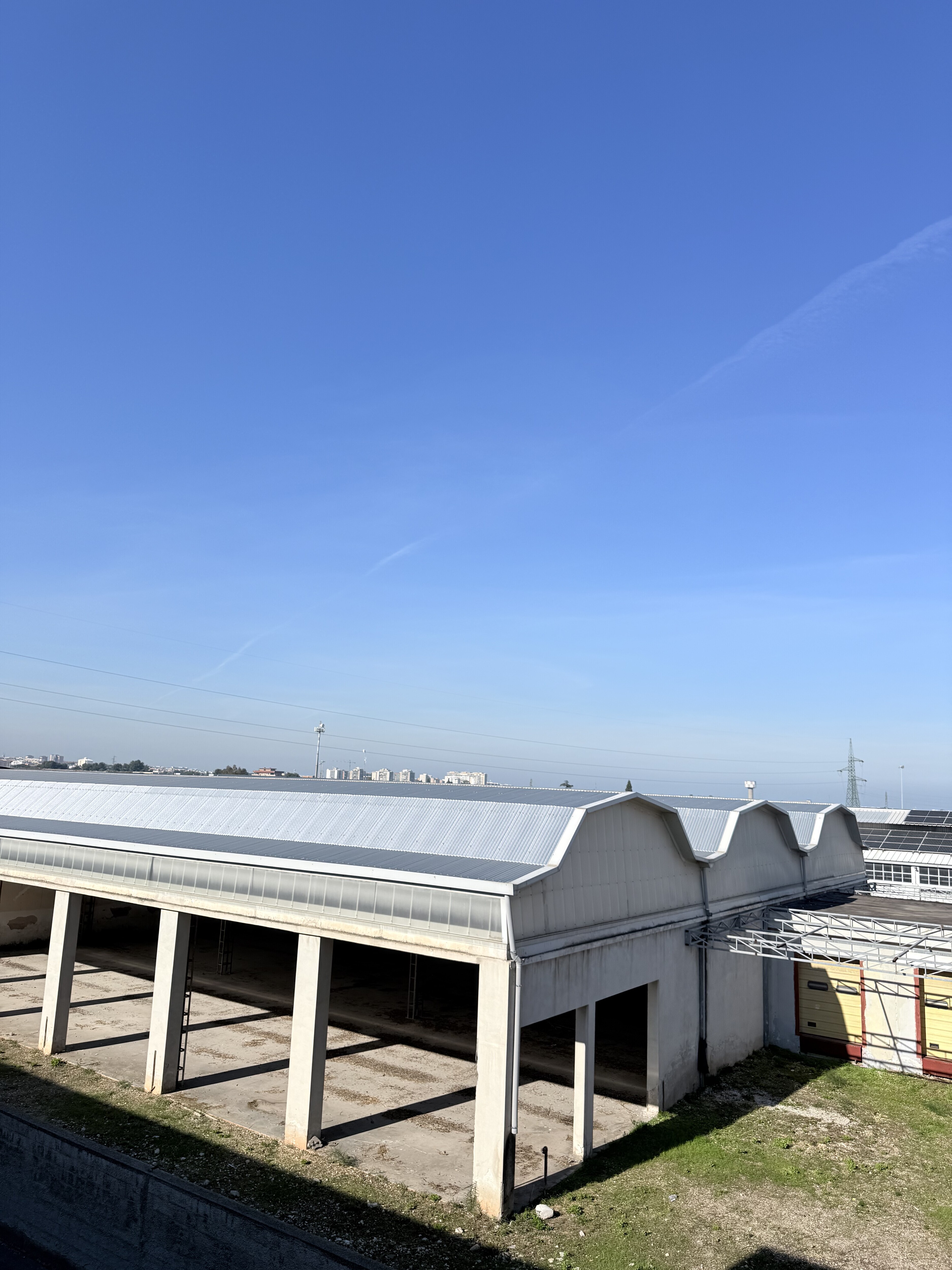 Complesso uso industriale vendita a Bari
