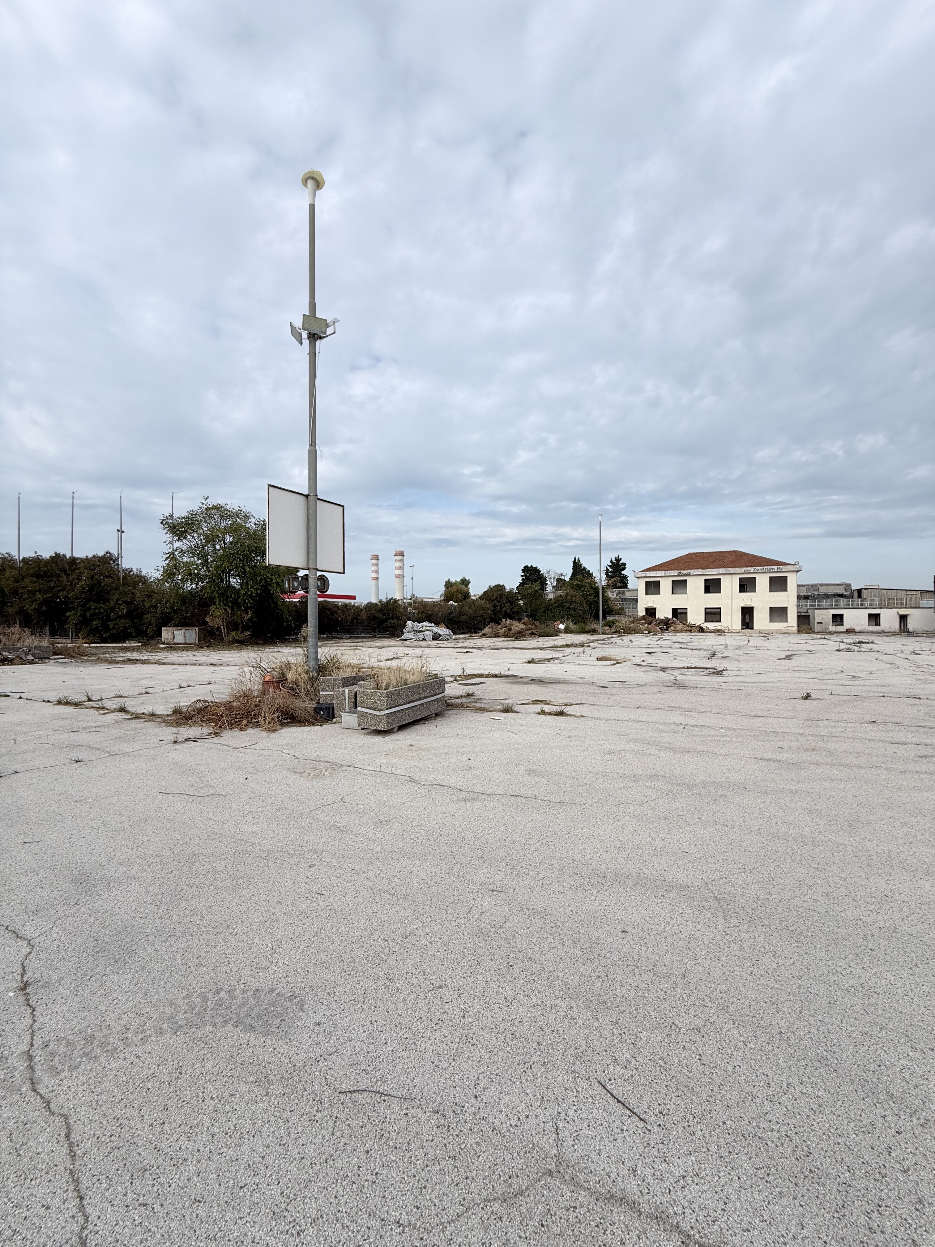 Negozio uso commerciale vendita a Bari