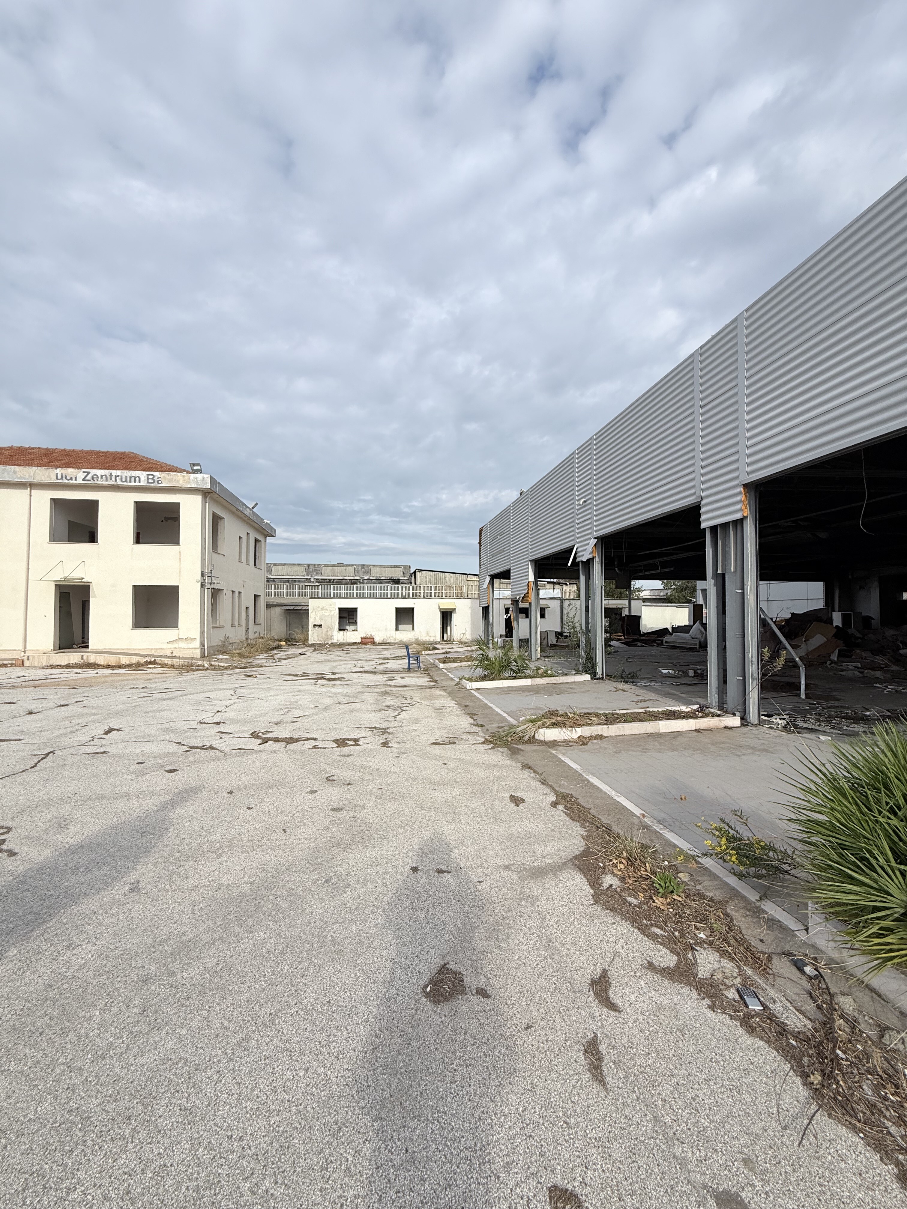 Negozio uso commerciale vendita a Bari