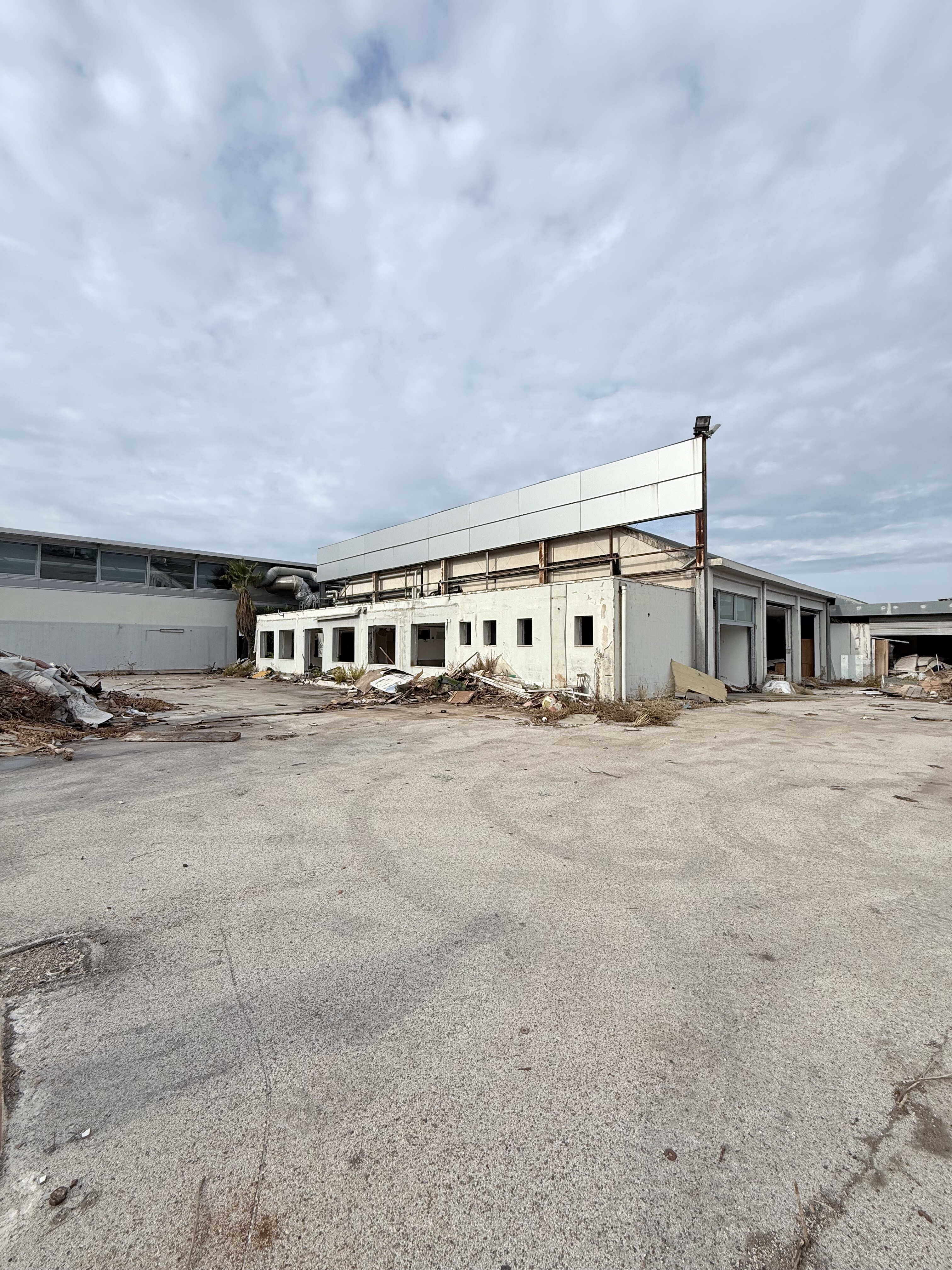 Negozio uso commerciale vendita a Bari