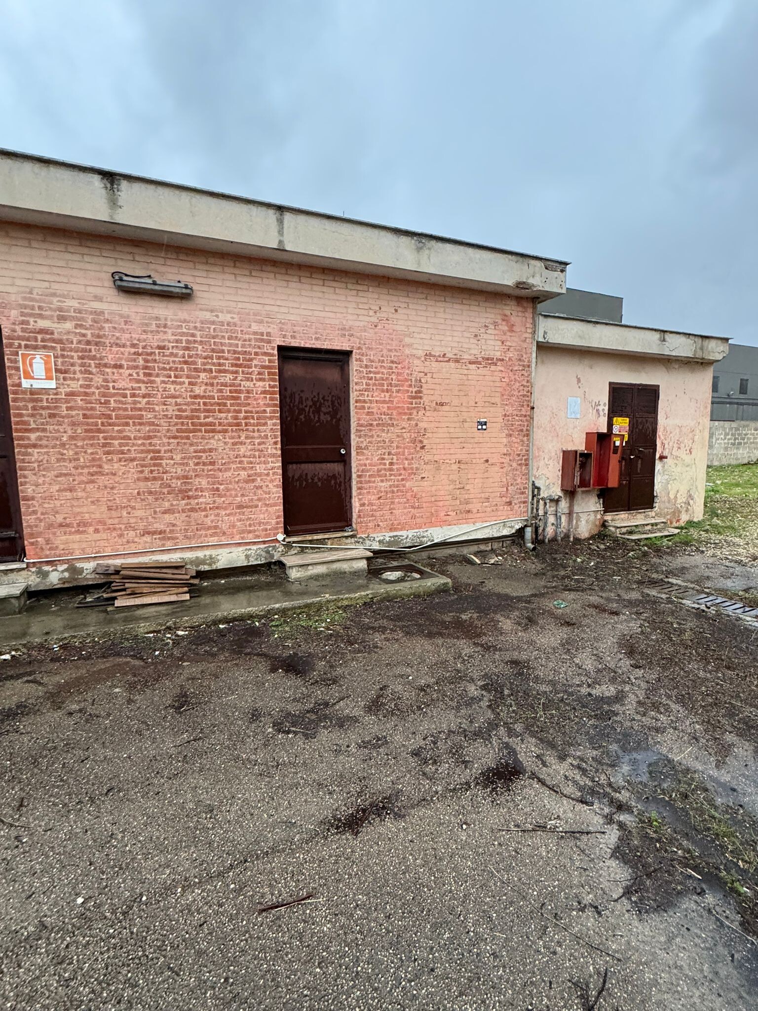 Complesso uso industriale vendita a Bari