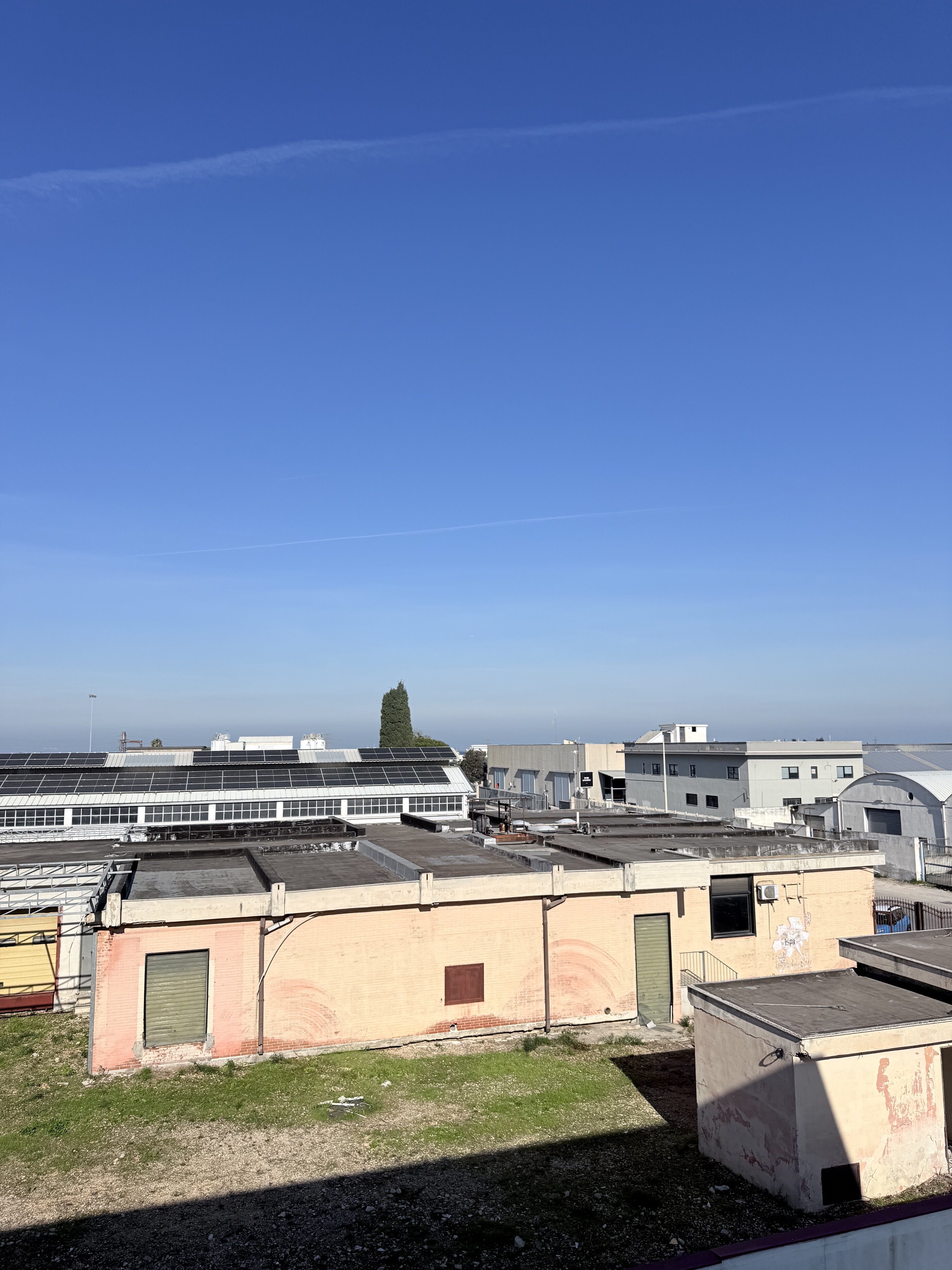 Complesso uso industriale vendita a Bari